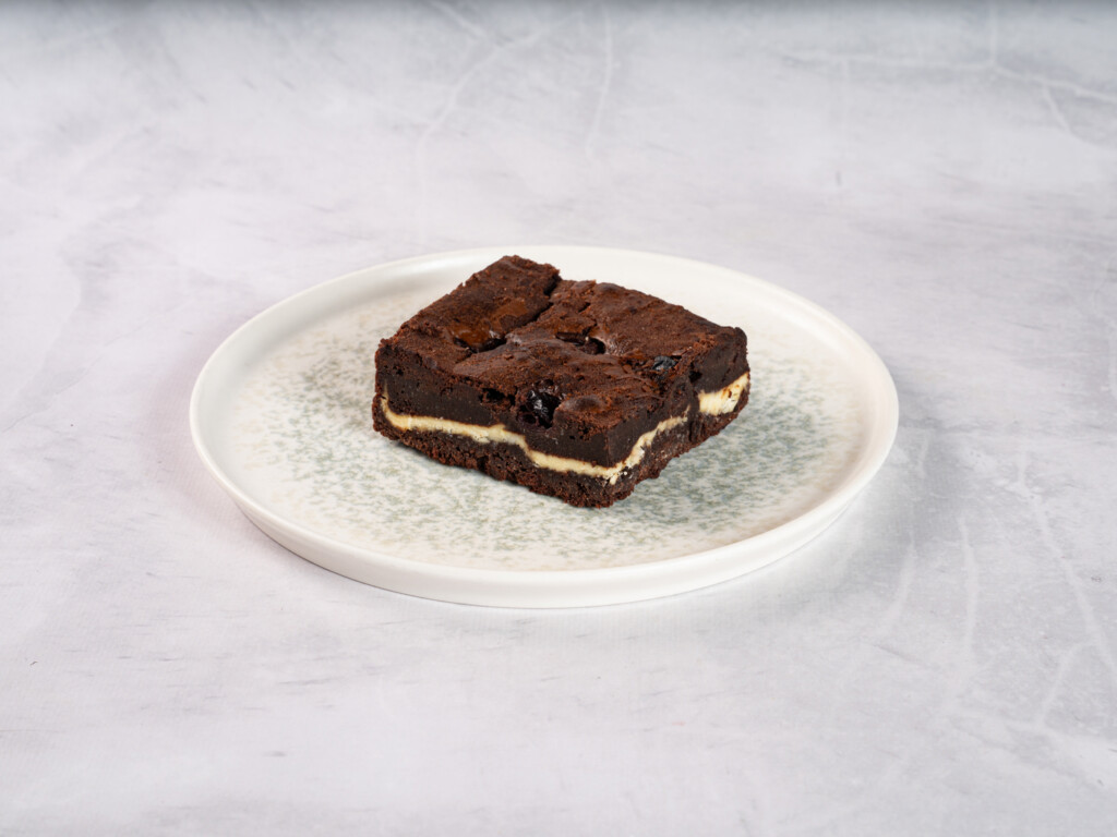 VİŞNELİ BROWNİE